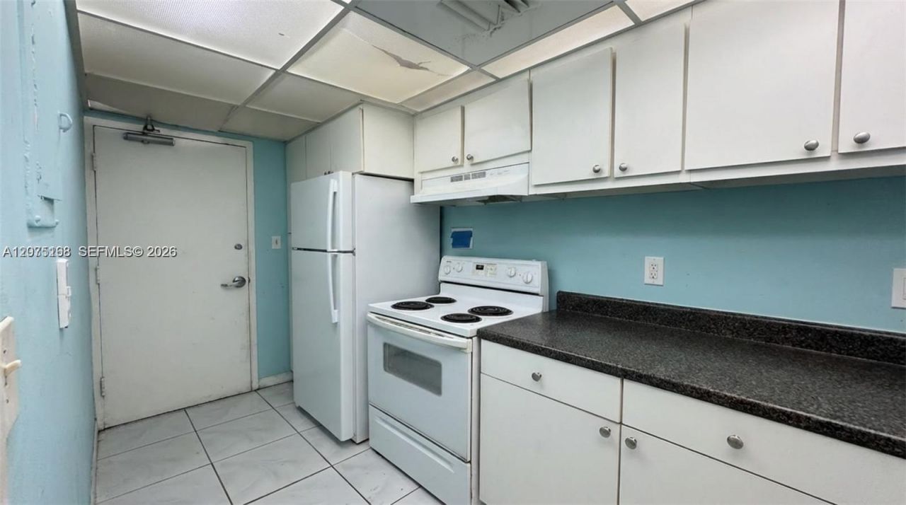 1000 West Ave , Unit 215, Miami Beach, FL 33139 Photo