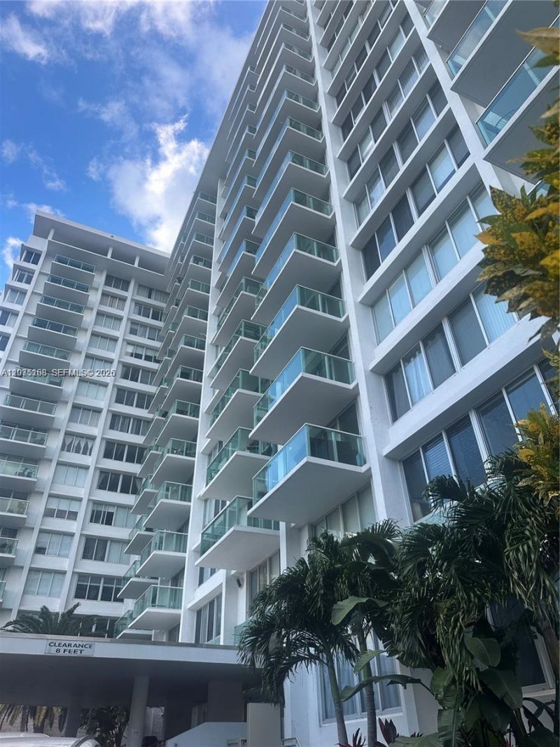 1000 West Ave , Unit 215, Miami Beach, FL 33139 Photo