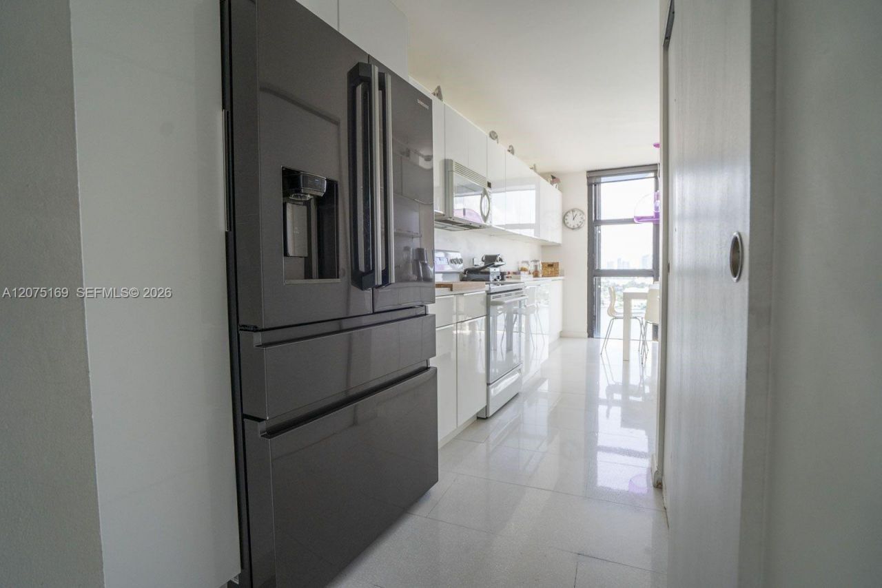 9 Island Ave , Unit 1806, Miami Beach, FL 33139 Photo