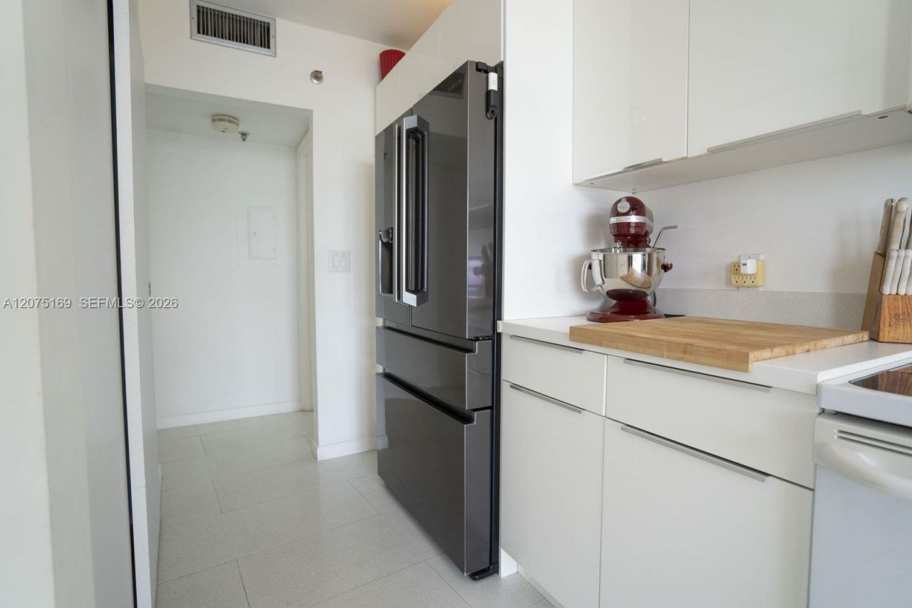 9 Island Ave , Unit 1806, Miami Beach, FL 33139 Photo