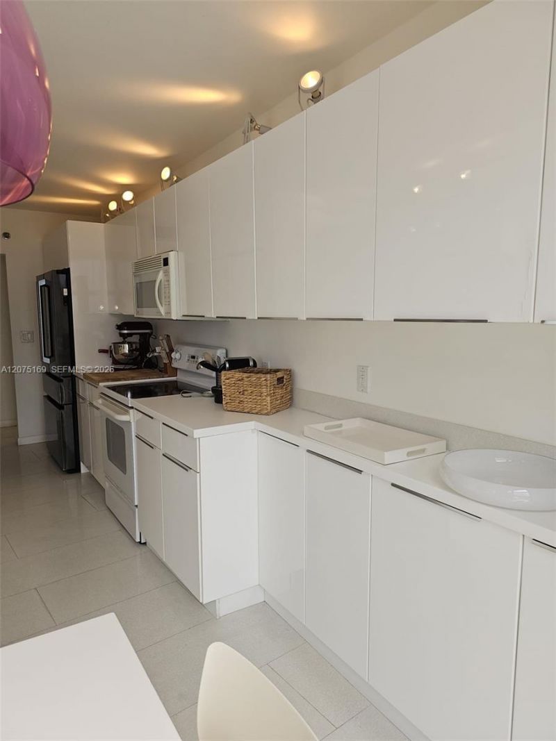 9 Island Ave , Unit 1806, Miami Beach, FL 33139 Photo