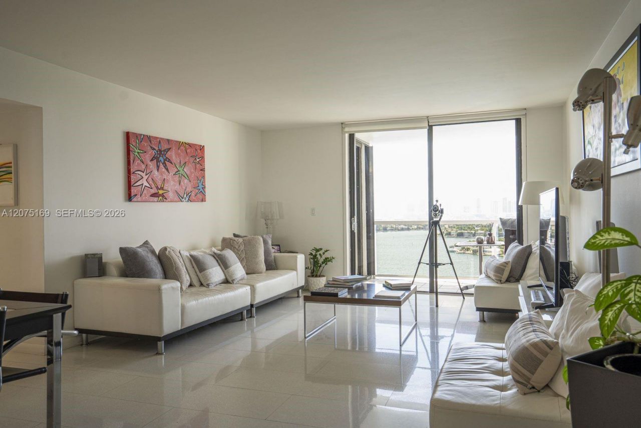 9 Island Ave , Unit 1806, Miami Beach, FL 33139 Photo