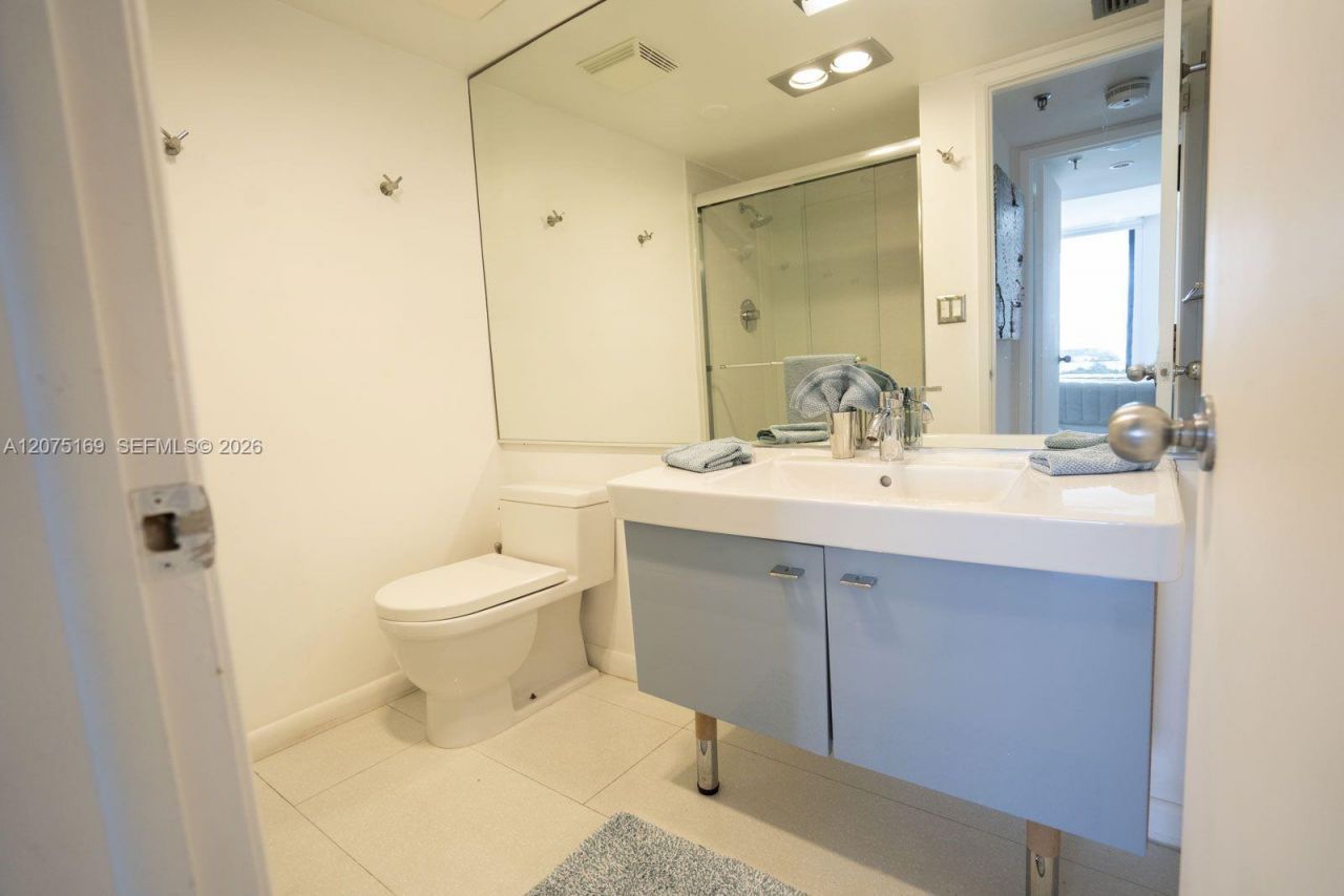 9 Island Ave , Unit 1806, Miami Beach, FL 33139 Photo