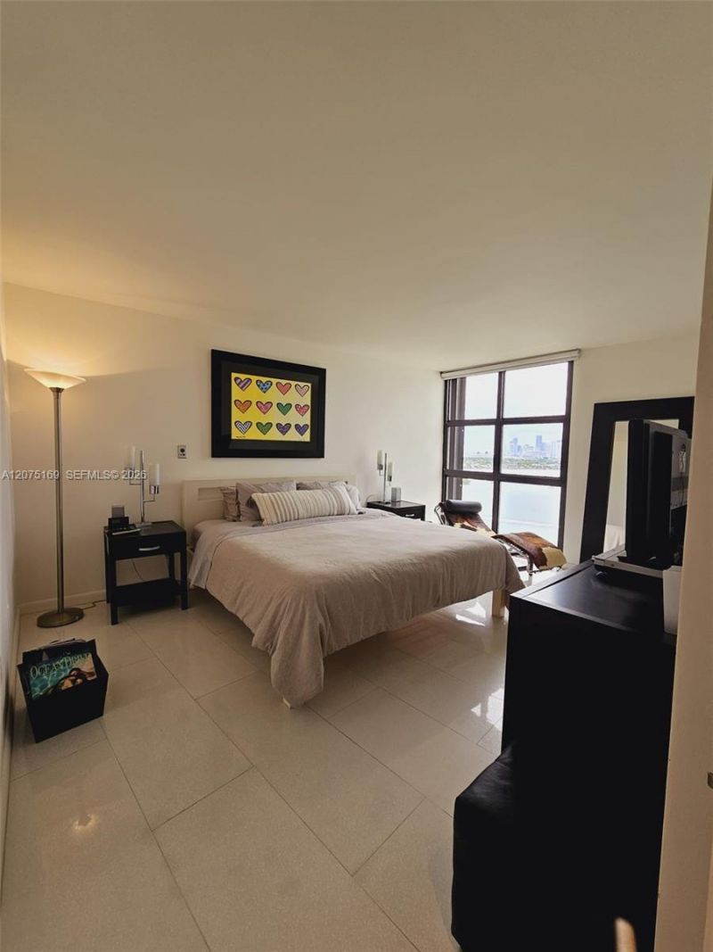 9 Island Ave , Unit 1806, Miami Beach, FL 33139 Photo