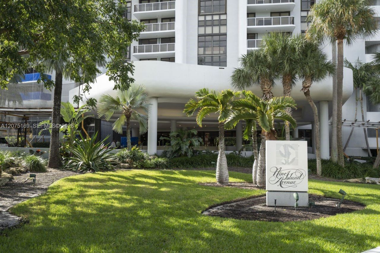 9 Island Ave , Unit 1806, Miami Beach, FL 33139 Photo