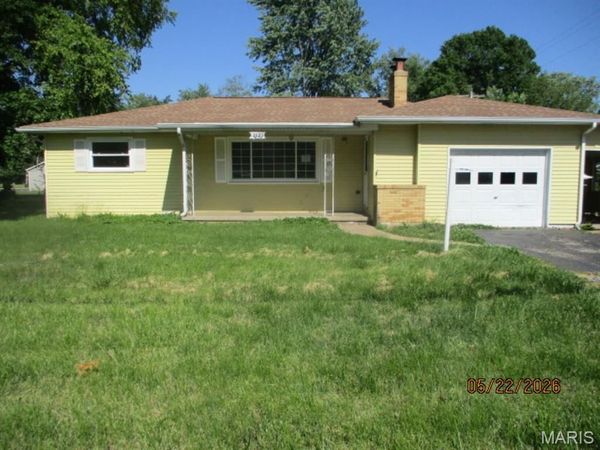 1010 Wabash Avenue , Belleville, IL 62220