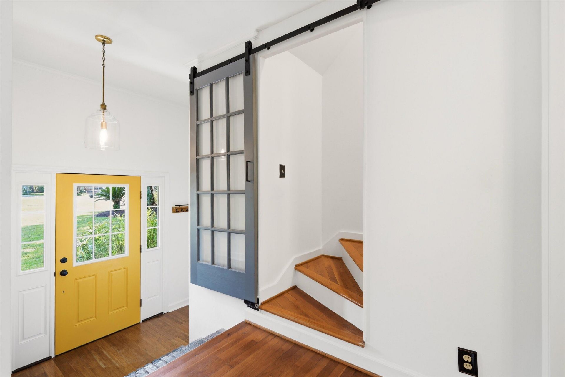 454 Trapier Drive Photo 6
