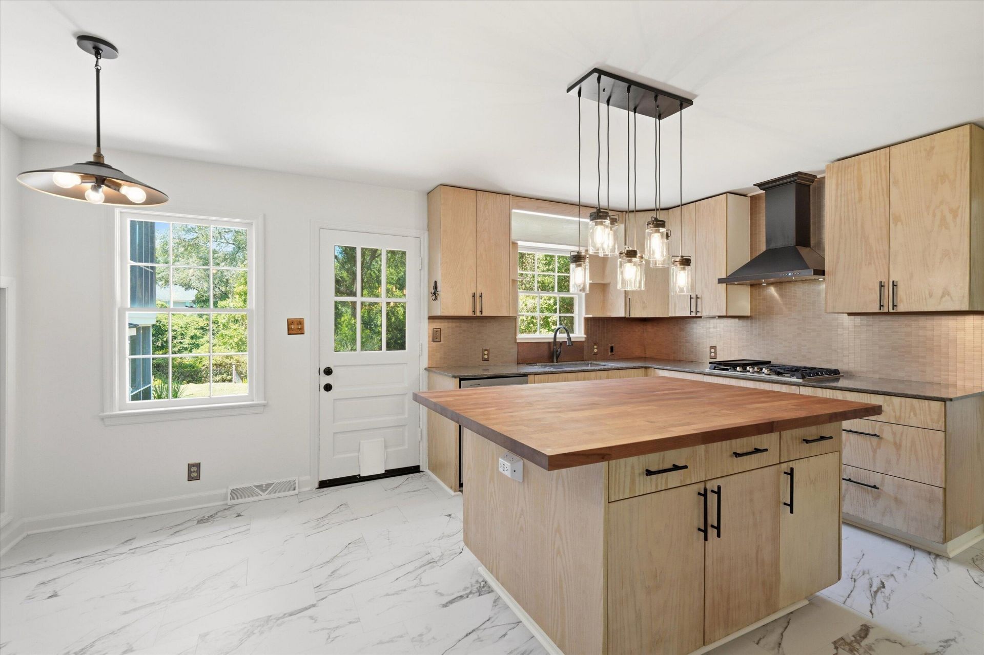 454 Trapier Drive Photo 8