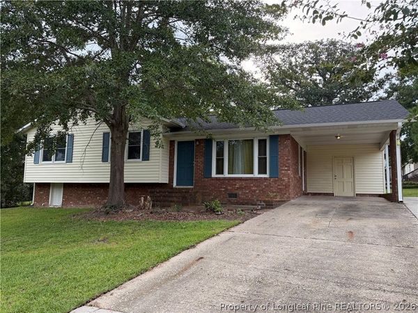 1112 Riverside Circle , Spring Lake, NC 28390