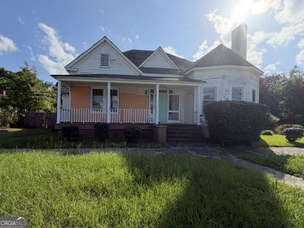 807 Academy Avenue, Waynesboro, GA 30830