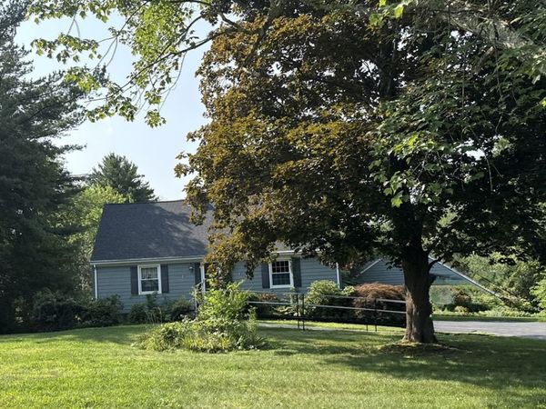 556 Hoppin Hill Ave, North Attleboro, MA 02760