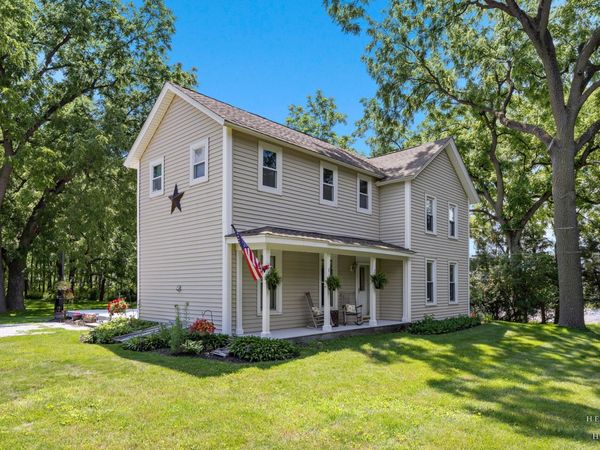 2802 N Ringwood Road , McHenry, IL 60050