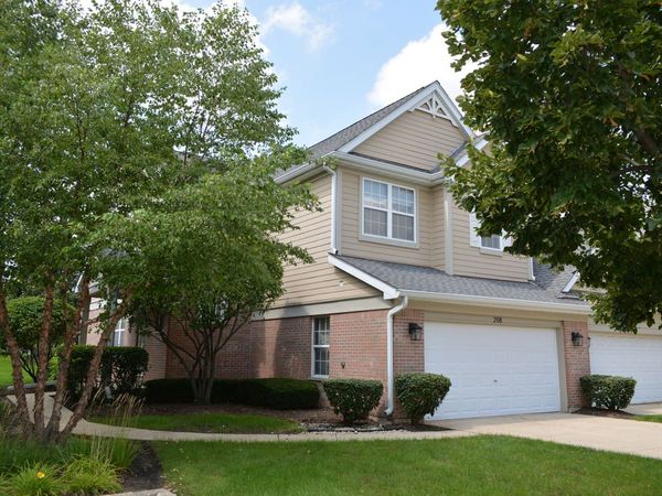 208 Westminster Drive , Bloomingdale, IL 60108
