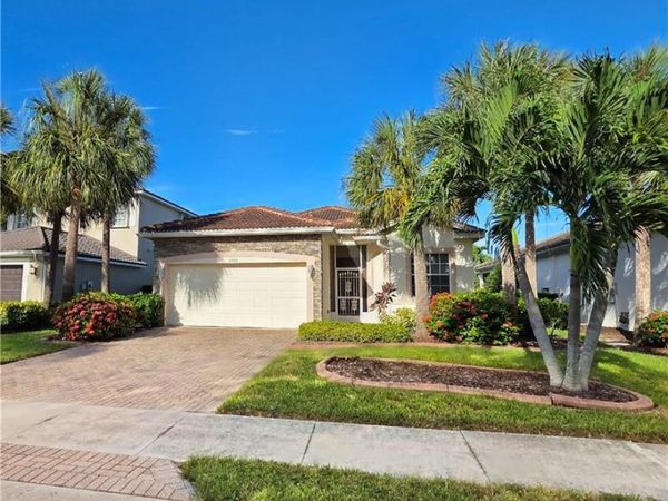 2565 Deerfield Lake CT, CAPE CORAL, FL 33909