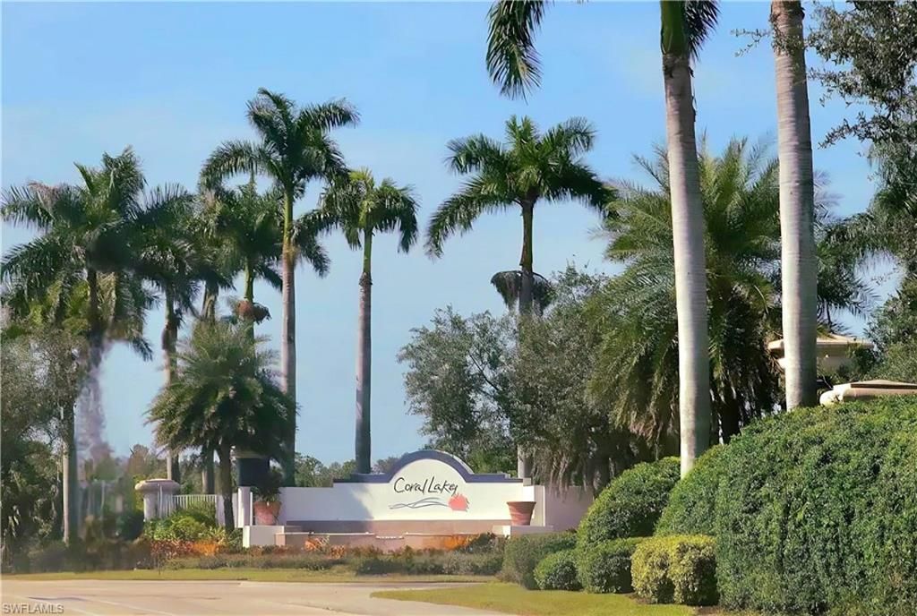 2565 Deerfield Lake Ct, Cape Coral, FL 33909 Photo