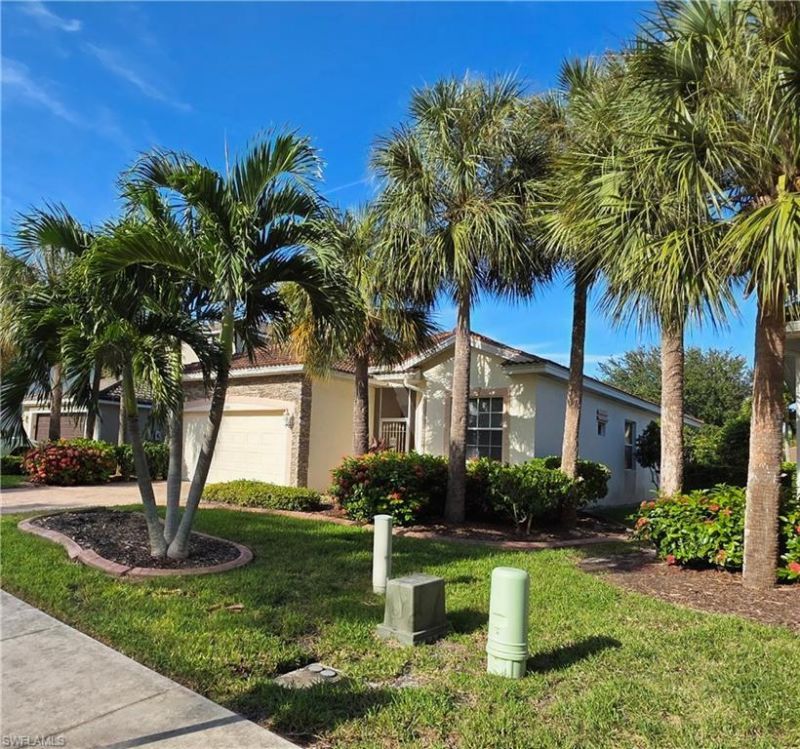 2565 Deerfield Lake Ct, Cape Coral, FL 33909 Photo