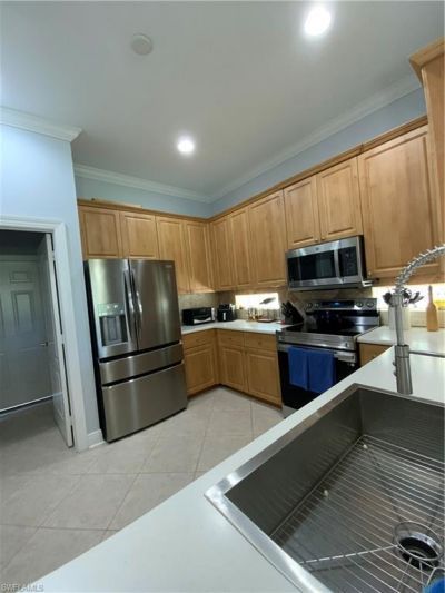 2565 Deerfield Lake Ct, Cape Coral, FL 33909 Photo