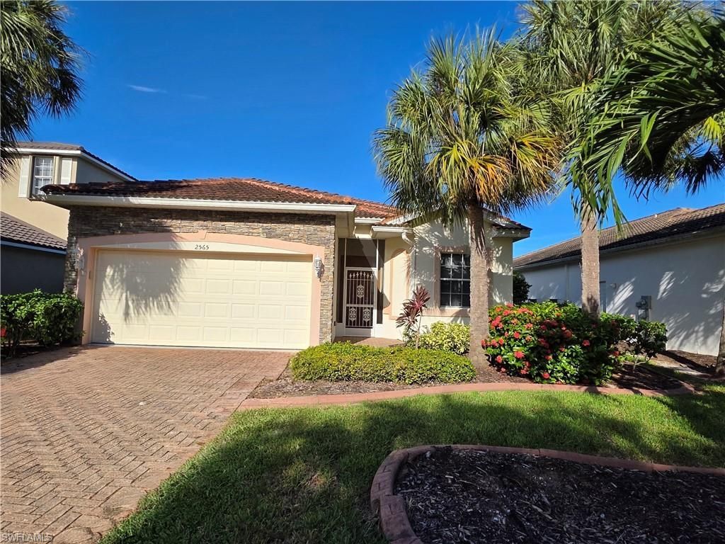 2565 Deerfield Lake Ct, Cape Coral, FL 33909 Photo