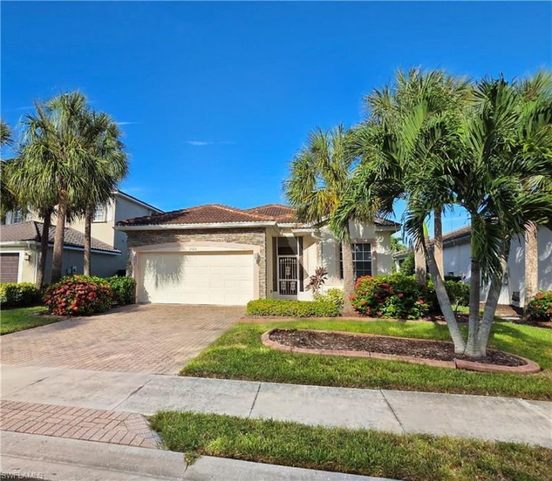 2565 Deerfield Lake Ct, Cape Coral, FL 33909 Photo