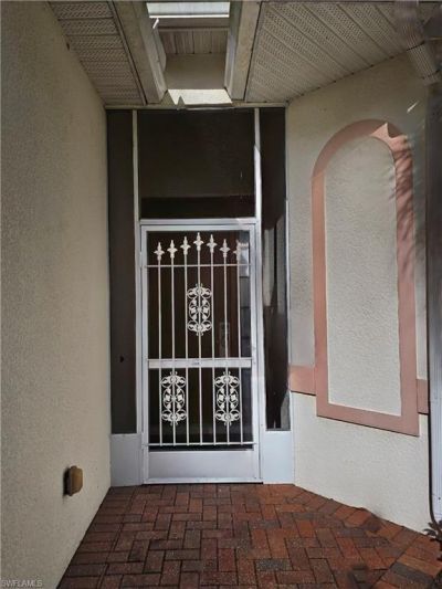 2565 Deerfield Lake Ct, Cape Coral, FL 33909 Photo