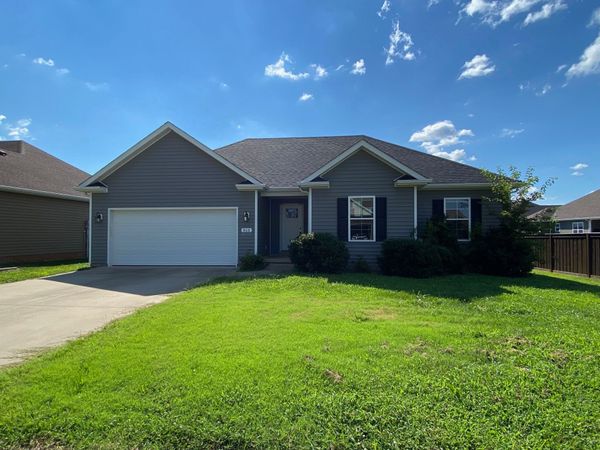 813 Pleasant Meadow Ln , Bowling Green, KY 42101