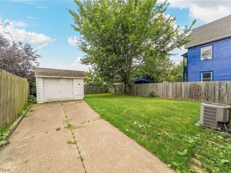 11303 Thrush Avenue, Cleveland, OH 44111 Photo 37