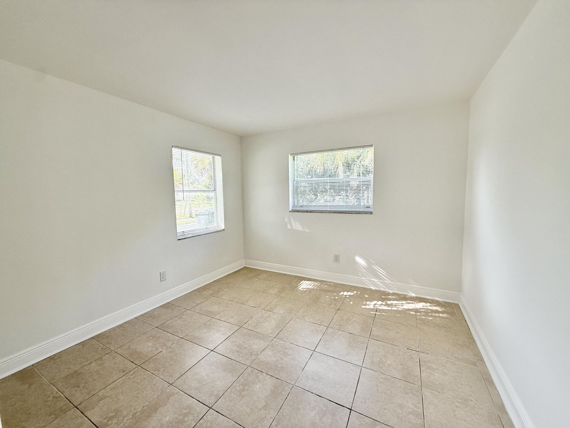 906 Foresteria Drive, Lake Park, FL 33403 Photo