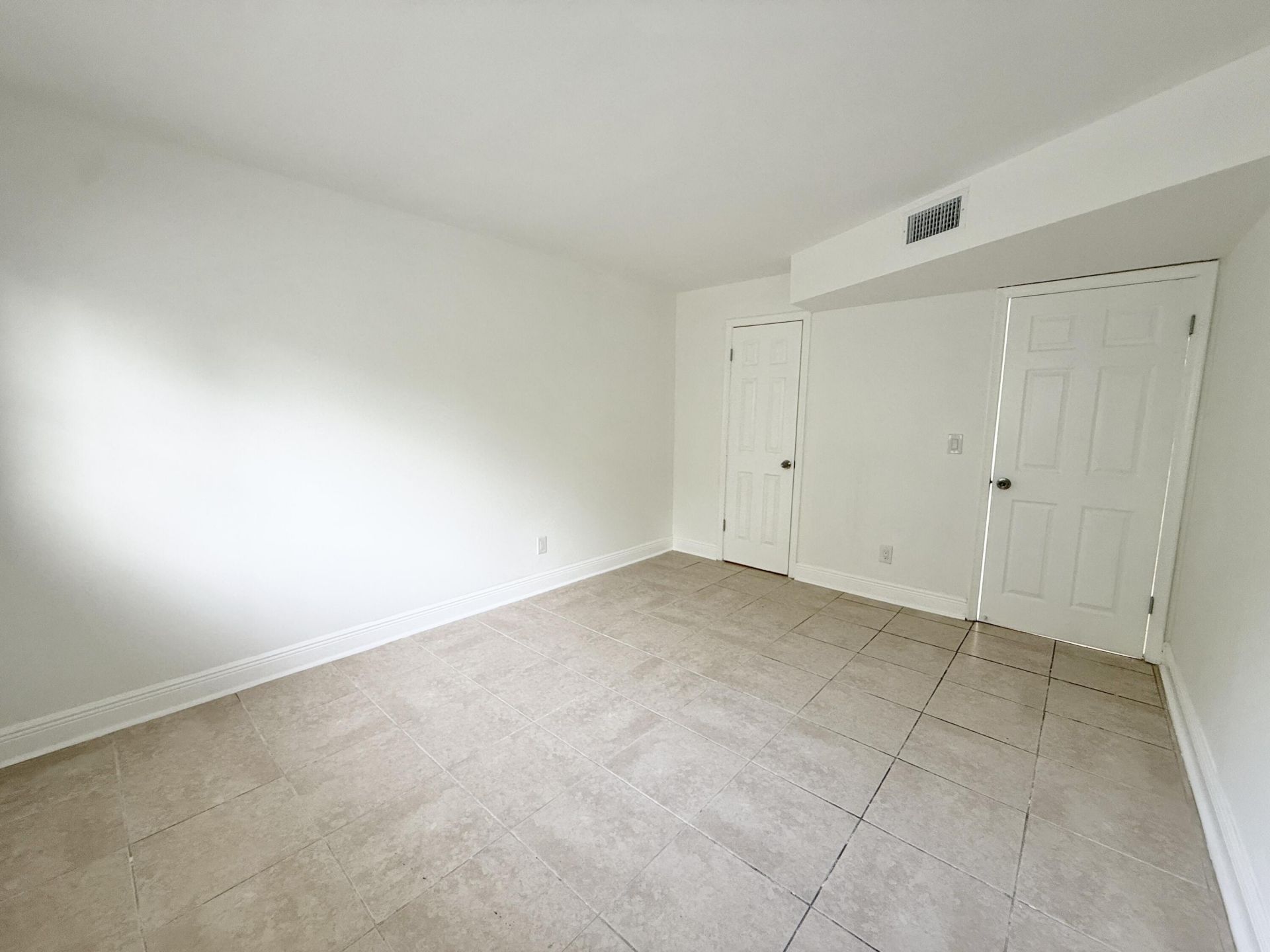 906 Foresteria Drive, Lake Park, FL 33403 Photo