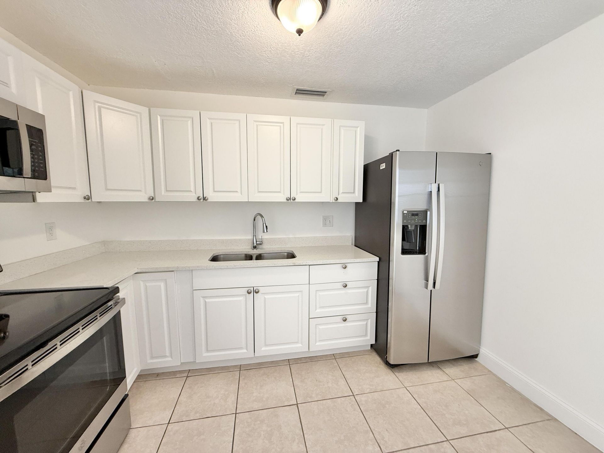 906 Foresteria Drive, Lake Park, FL 33403 Photo