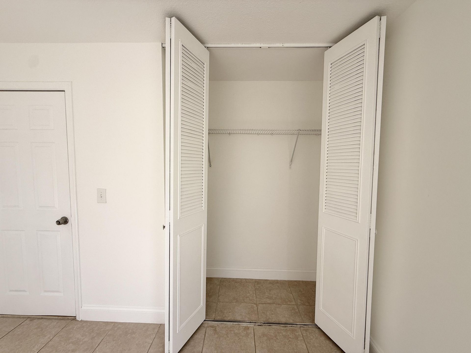 906 Foresteria Drive, Lake Park, FL 33403 Photo