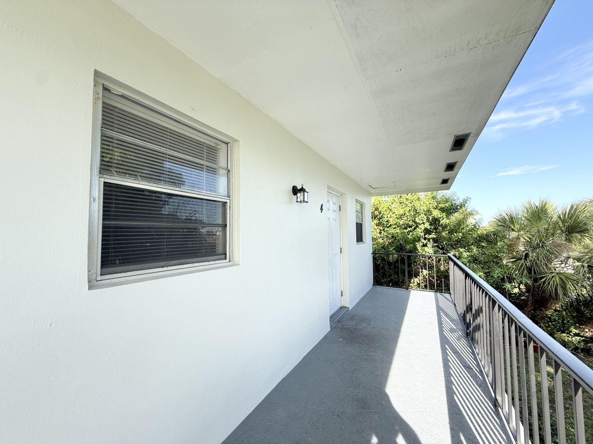 906 Foresteria Drive, Lake Park, FL 33403 Photo