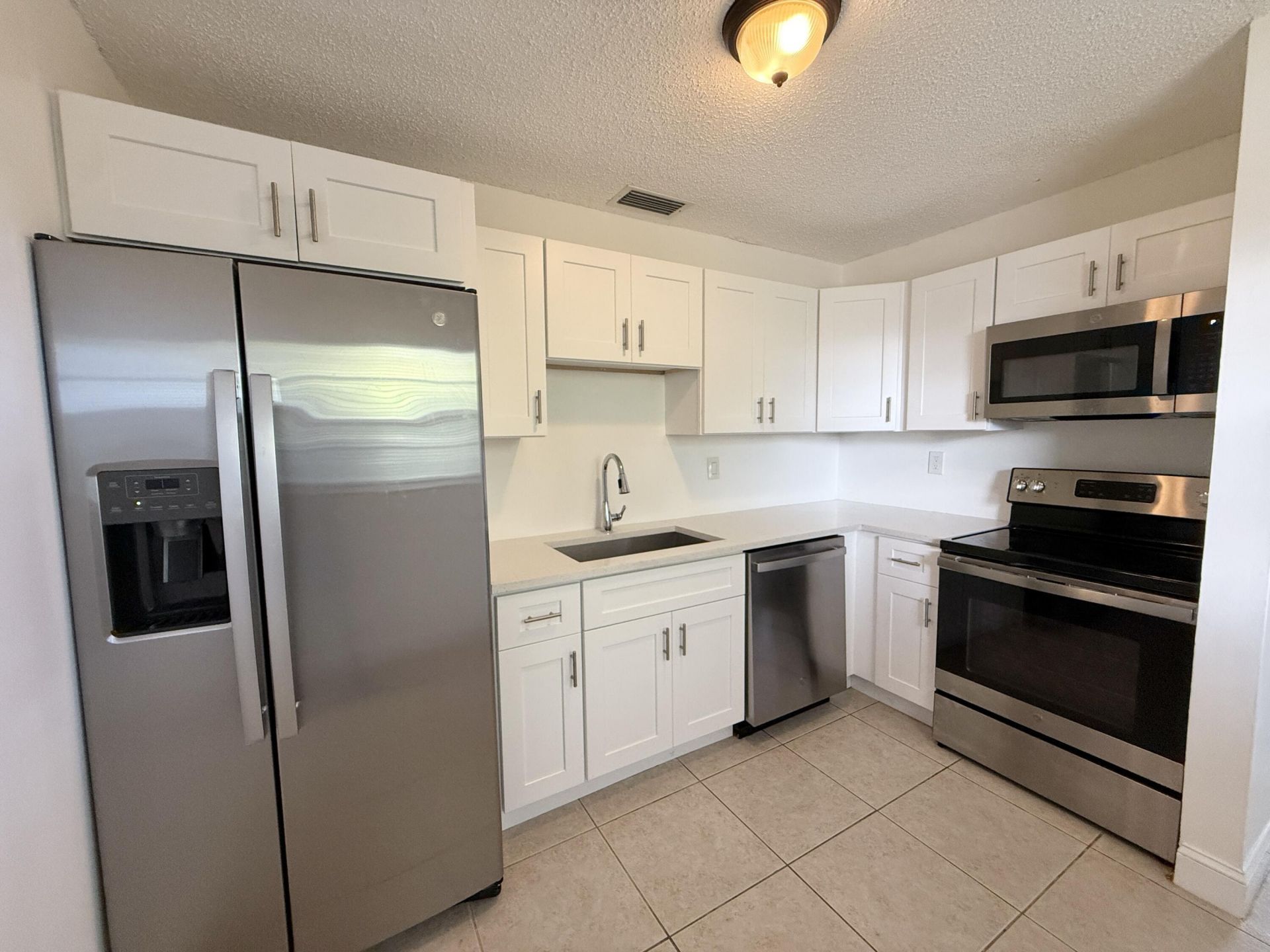 906 Foresteria Drive, Lake Park, FL 33403 Photo