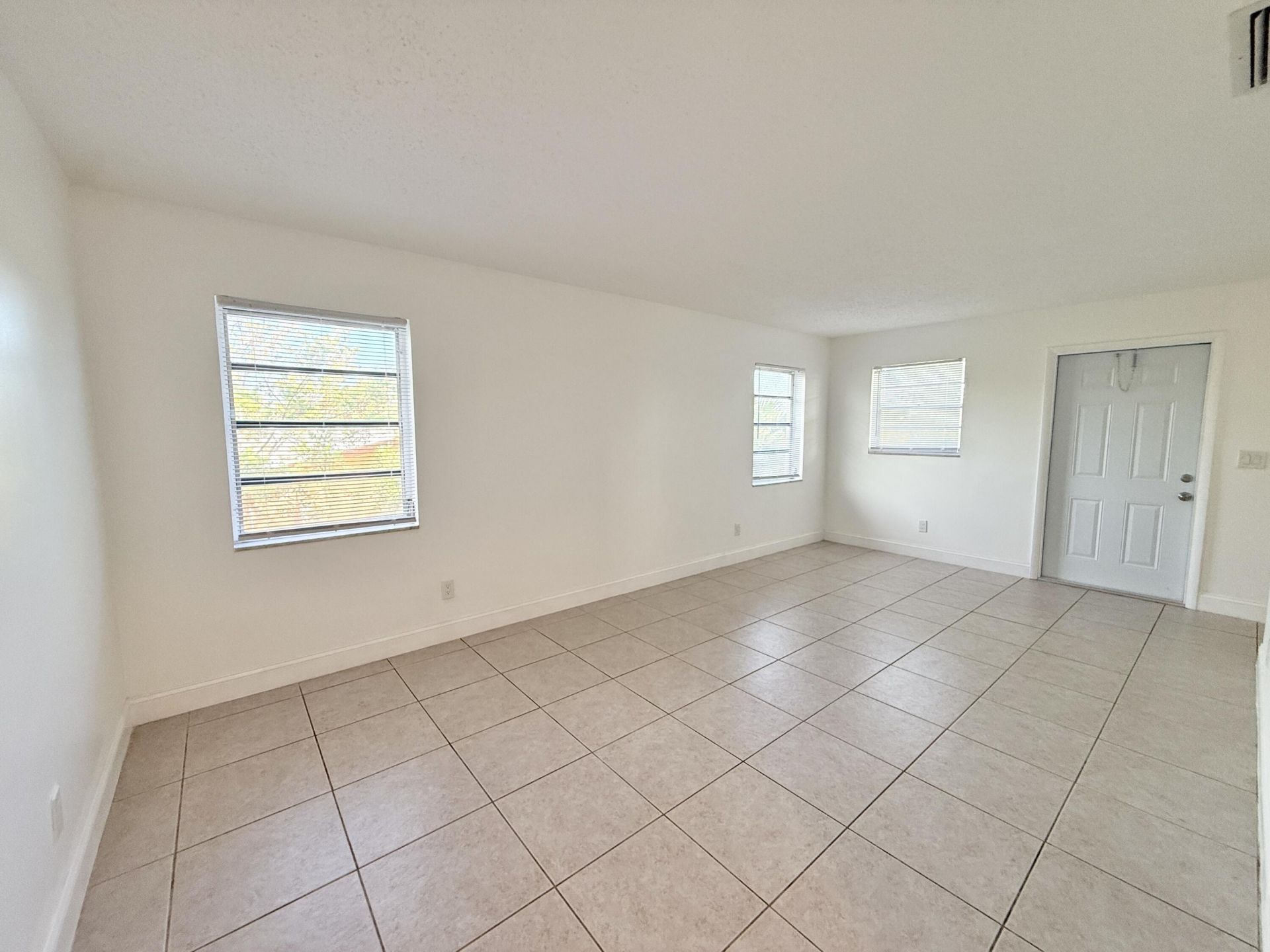 906 Foresteria Drive, Lake Park, FL 33403 Photo