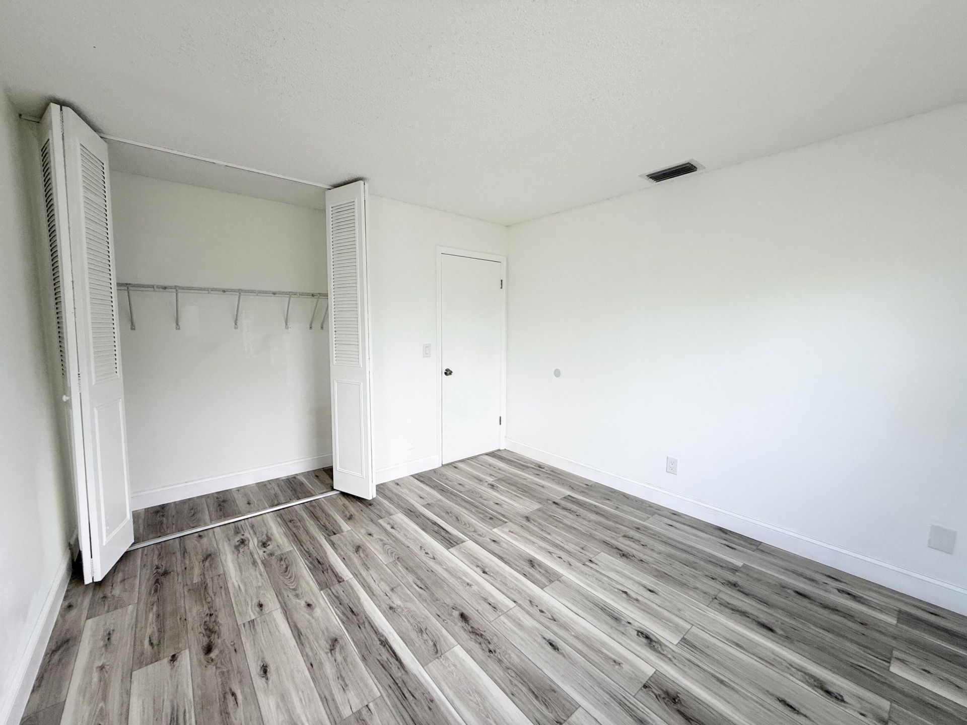 906 Foresteria Drive, Lake Park, FL 33403 Photo