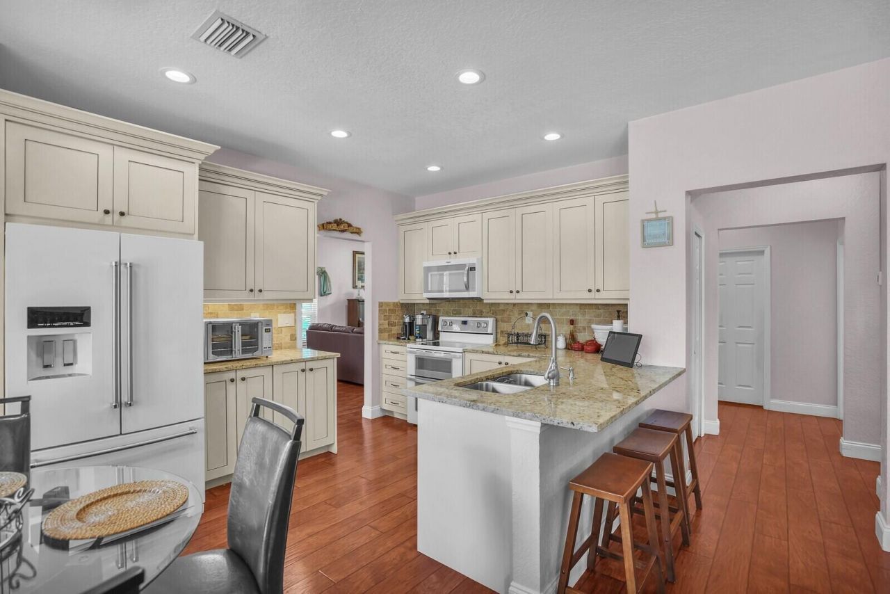 317 E Garden Cove Circle, Davie, FL 33325 Photo