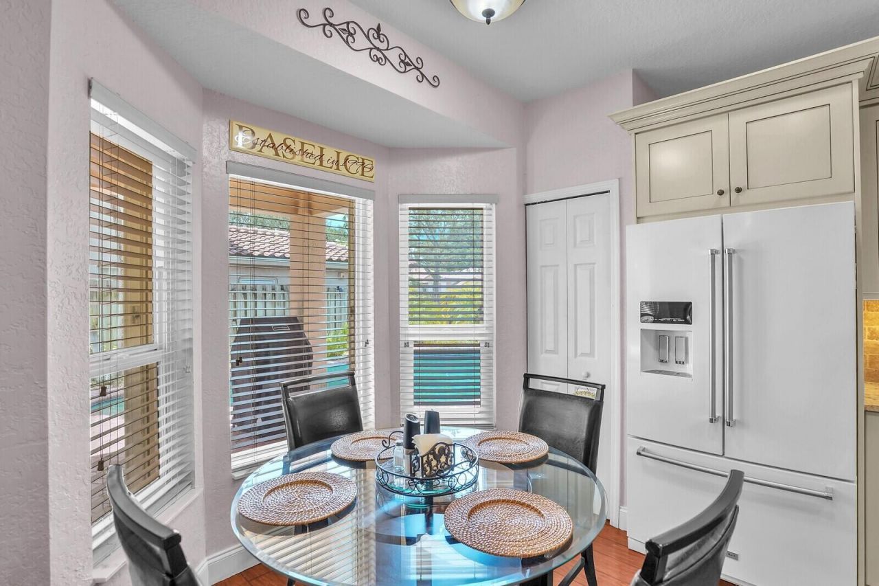 317 E Garden Cove Circle, Davie, FL 33325 Photo