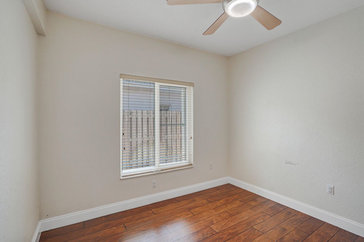 317 E Garden Cove Circle, Davie, FL 33325 Photo