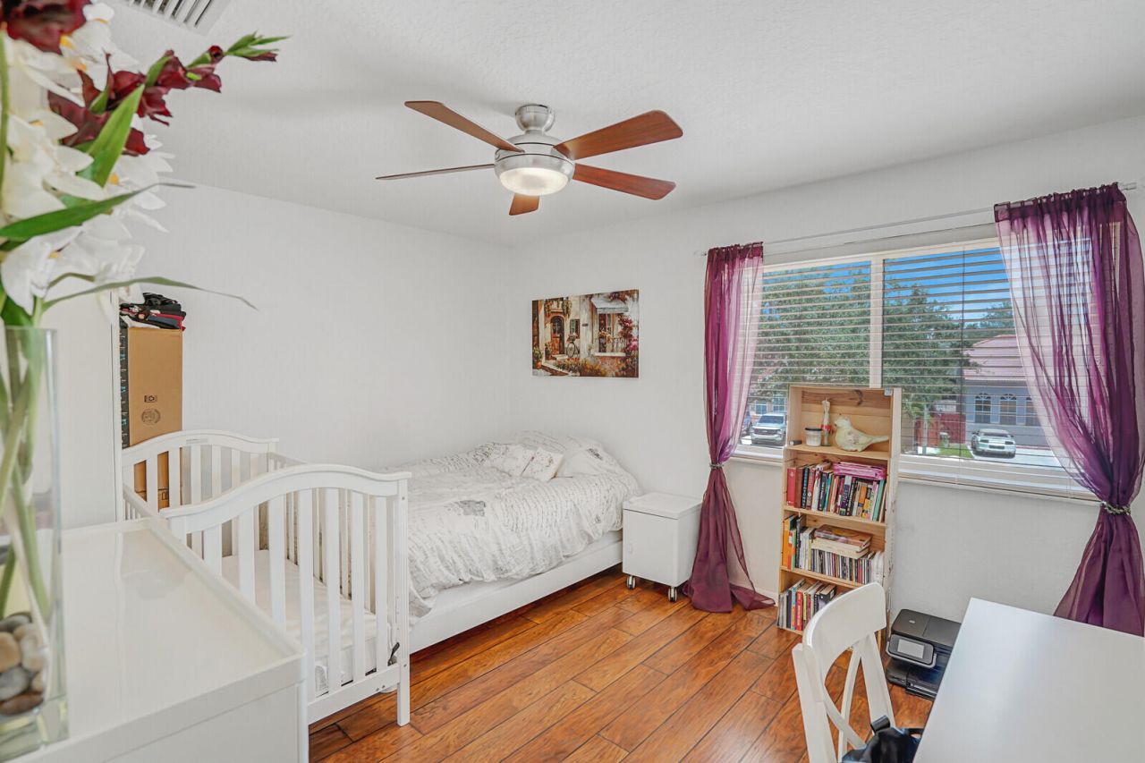 317 E Garden Cove Circle, Davie, FL 33325 Photo
