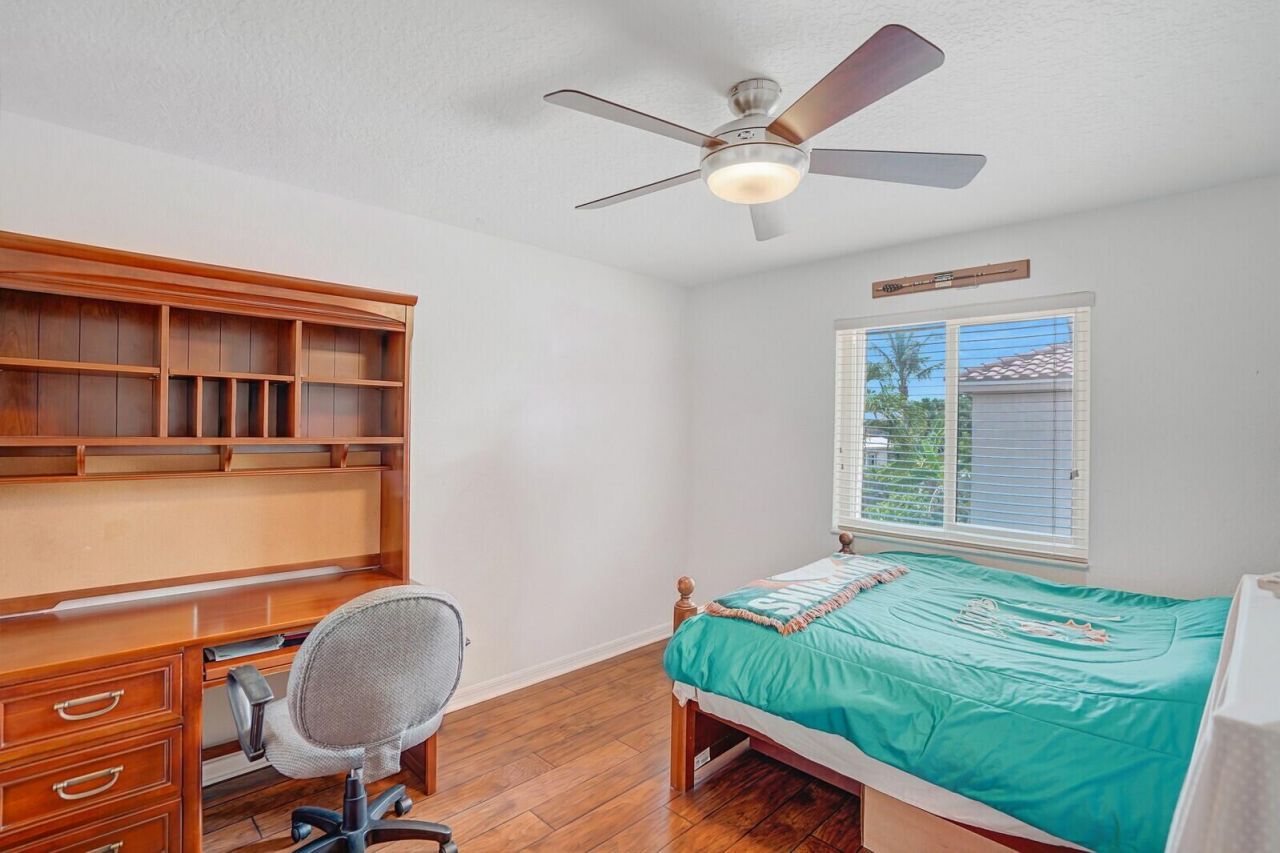 317 E Garden Cove Circle, Davie, FL 33325 Photo