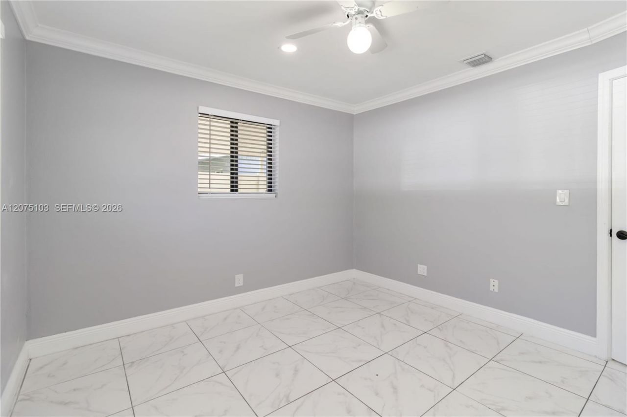 913 SW 49th Ave, Plantation, FL 33317 Photo