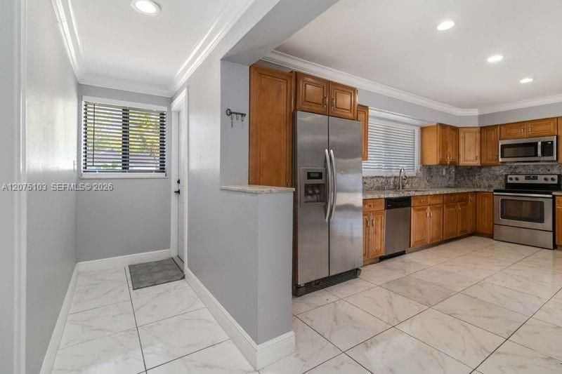 913 SW 49th Ave, Plantation, FL 33317 Photo