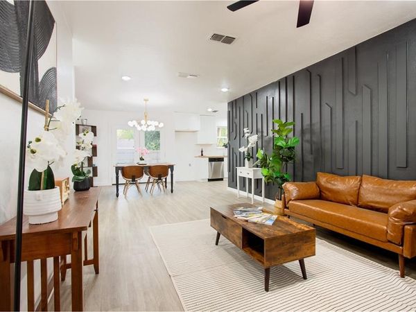 320 SE Gregory Street, Burleson, TX 76028