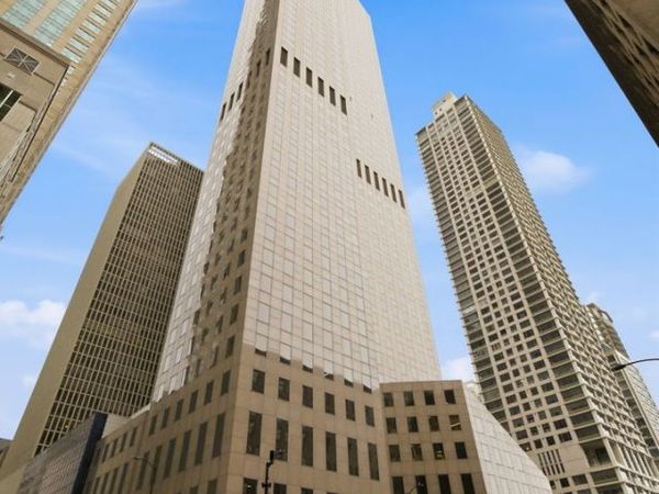 950 N Michigan Avenue , Unit 4704, Chicago, IL 60611