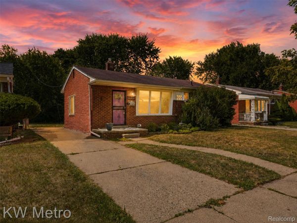 22011 Whitmore Street, Oak Park, Mi 48237