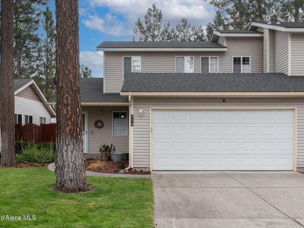 214 E Knotty Pine Ln, Coeur d'Alene, ID 83815