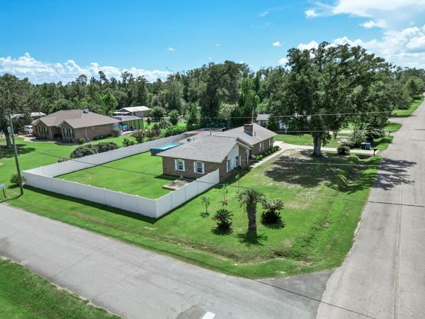 20315 SW Sherry Avenue , Blountstown, FL 32424