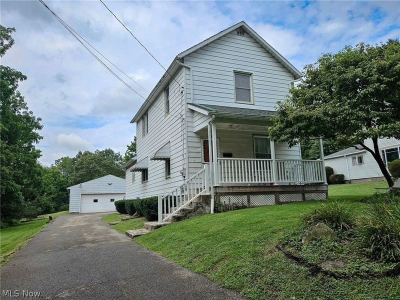 144 Oakview Avenue, Struthers, OH 44471 Photo 2