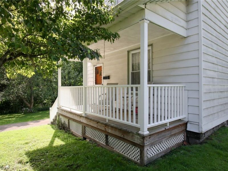 144 Oakview Avenue, Struthers, OH 44471 Photo 3