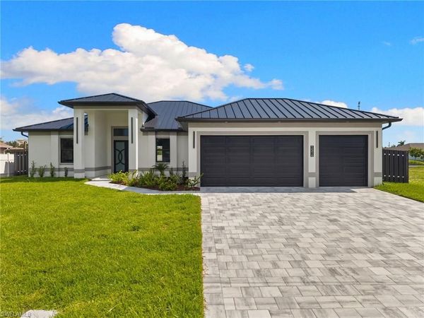 1516 NE 2nd TER , CAPE CORAL, FL 33909