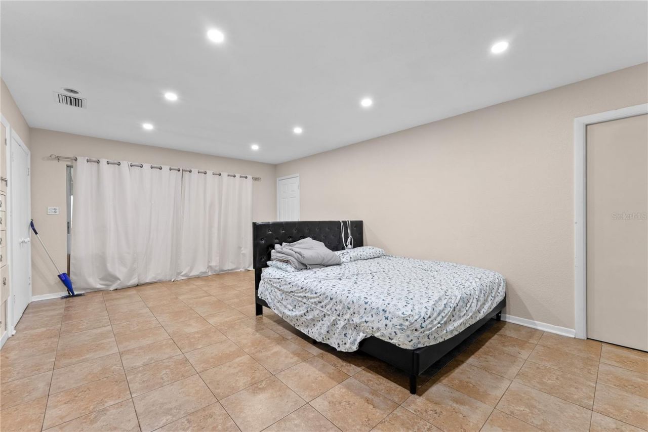 8414 N Grady Avenue, Tampa, FL 33614 Photo